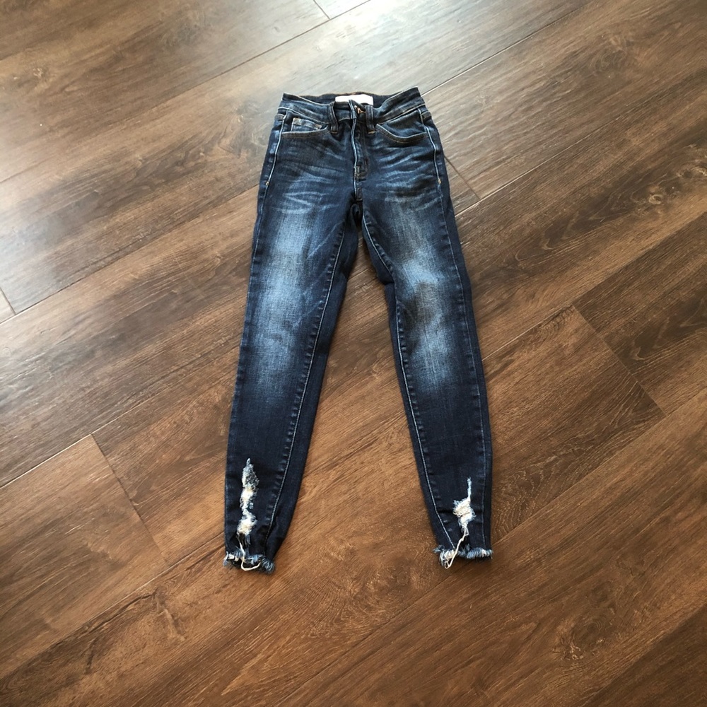 KanCan Signature Buckle Exclusive Jean